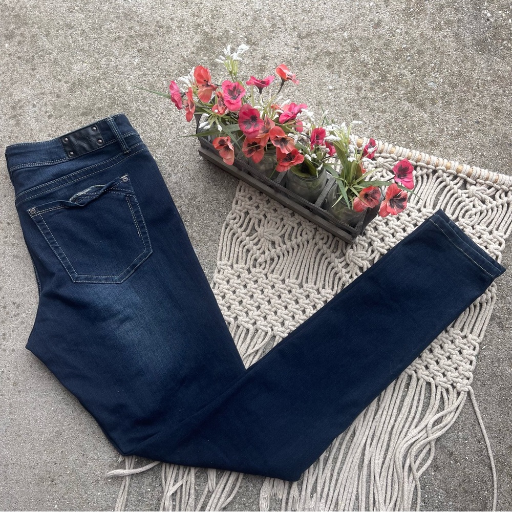 Buckle Black Skinny Jeans Size 31